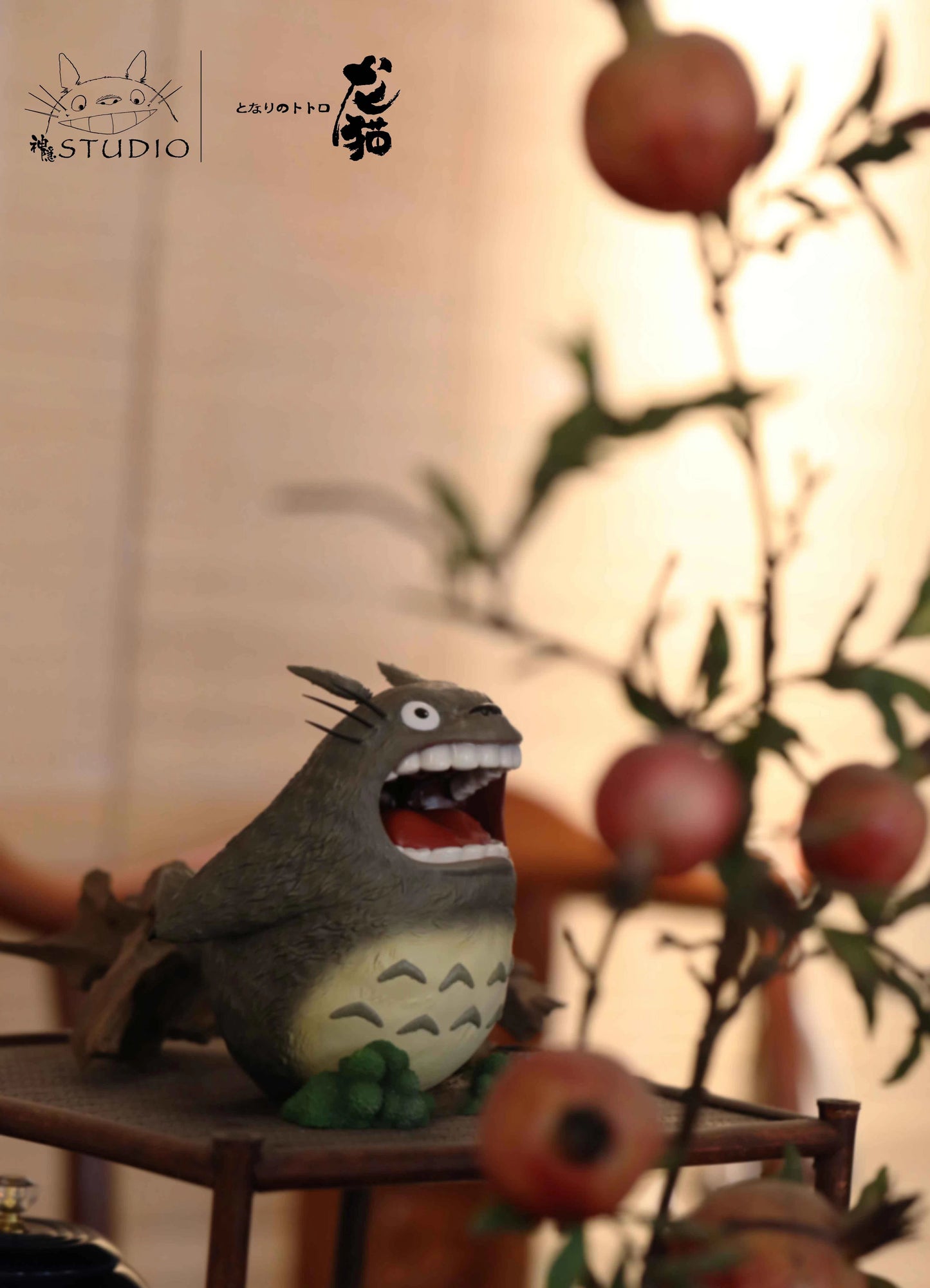 SHEN YIN STUDIO – MY NEIGHBOR TOTORO: HANDHELD SERIES 2. TOTORO [IN STOCK]