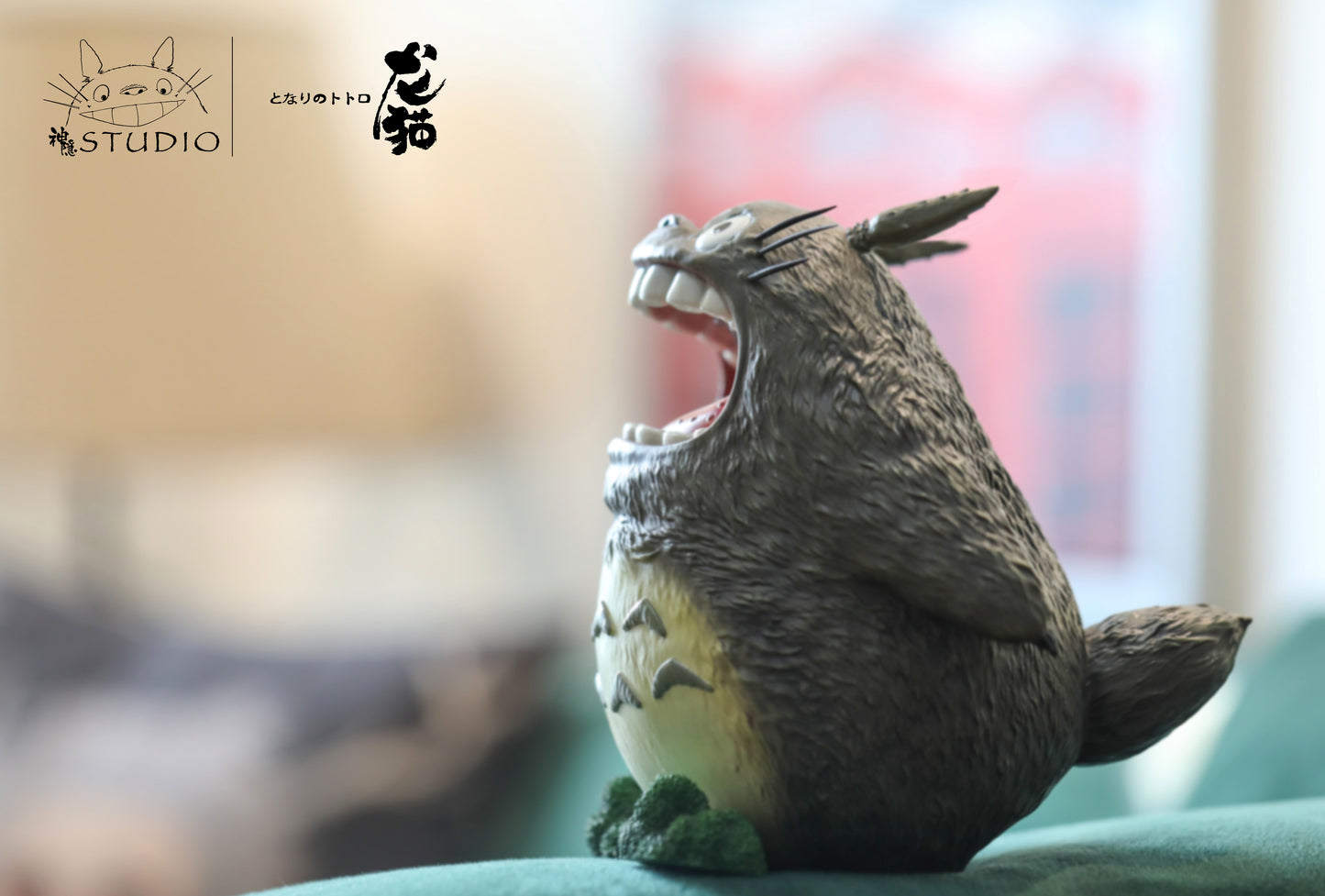 SHEN YIN STUDIO – MY NEIGHBOR TOTORO: HANDHELD SERIES 2. TOTORO [IN STOCK]