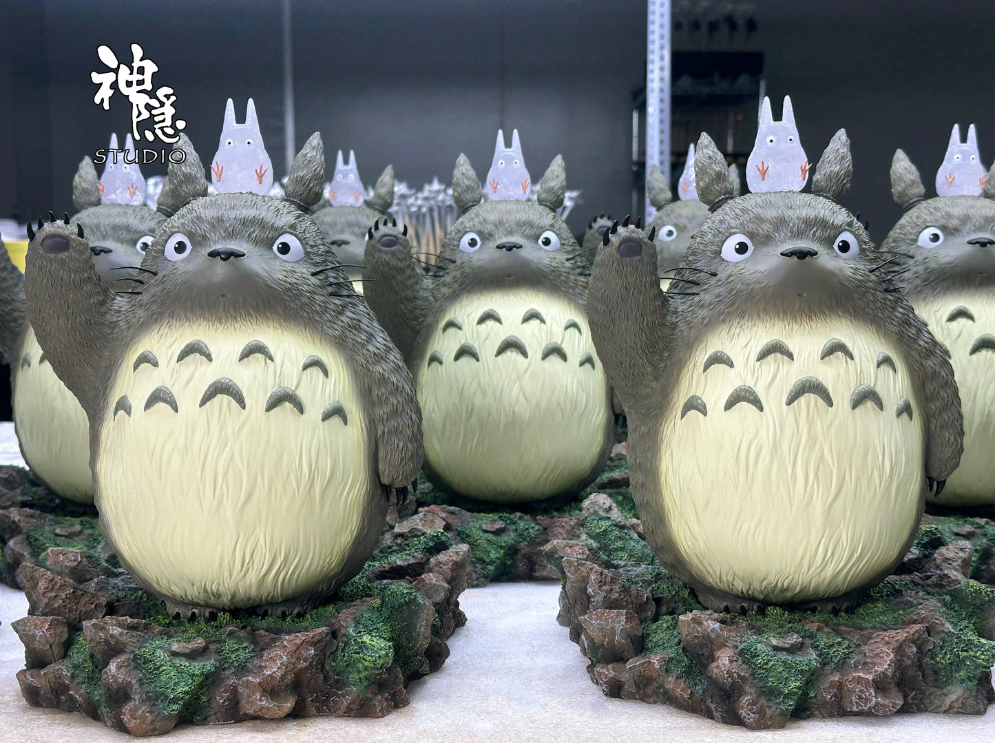 SHEN YIN STUDIO – MY NEIGHBOUR TOTORO: WAVING TOTORO [IN STOCK]