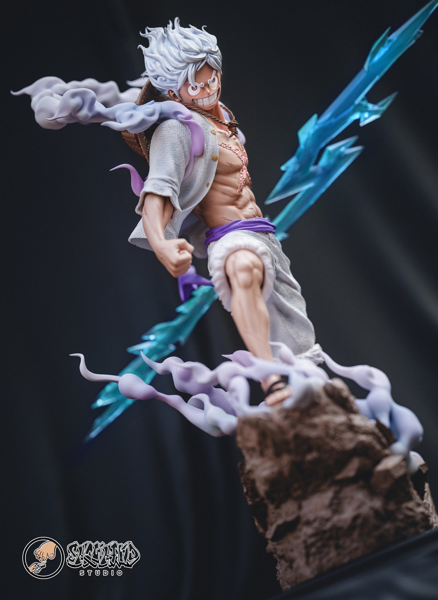 SHOWHAND STUDIO – ONE PIECE: NIKA LUFFY [IN STOCK]