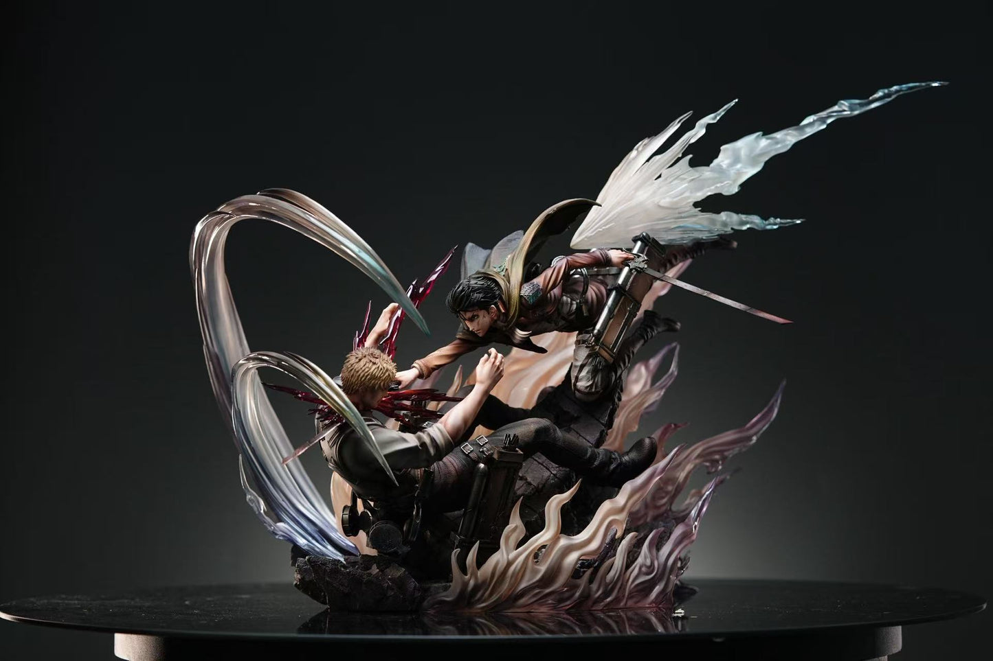 SURE STUDIO - ATTACK ON TITAN: SSS TITAN BATTLE SERIES, LEVI VS REINER [PRE-ORDER]