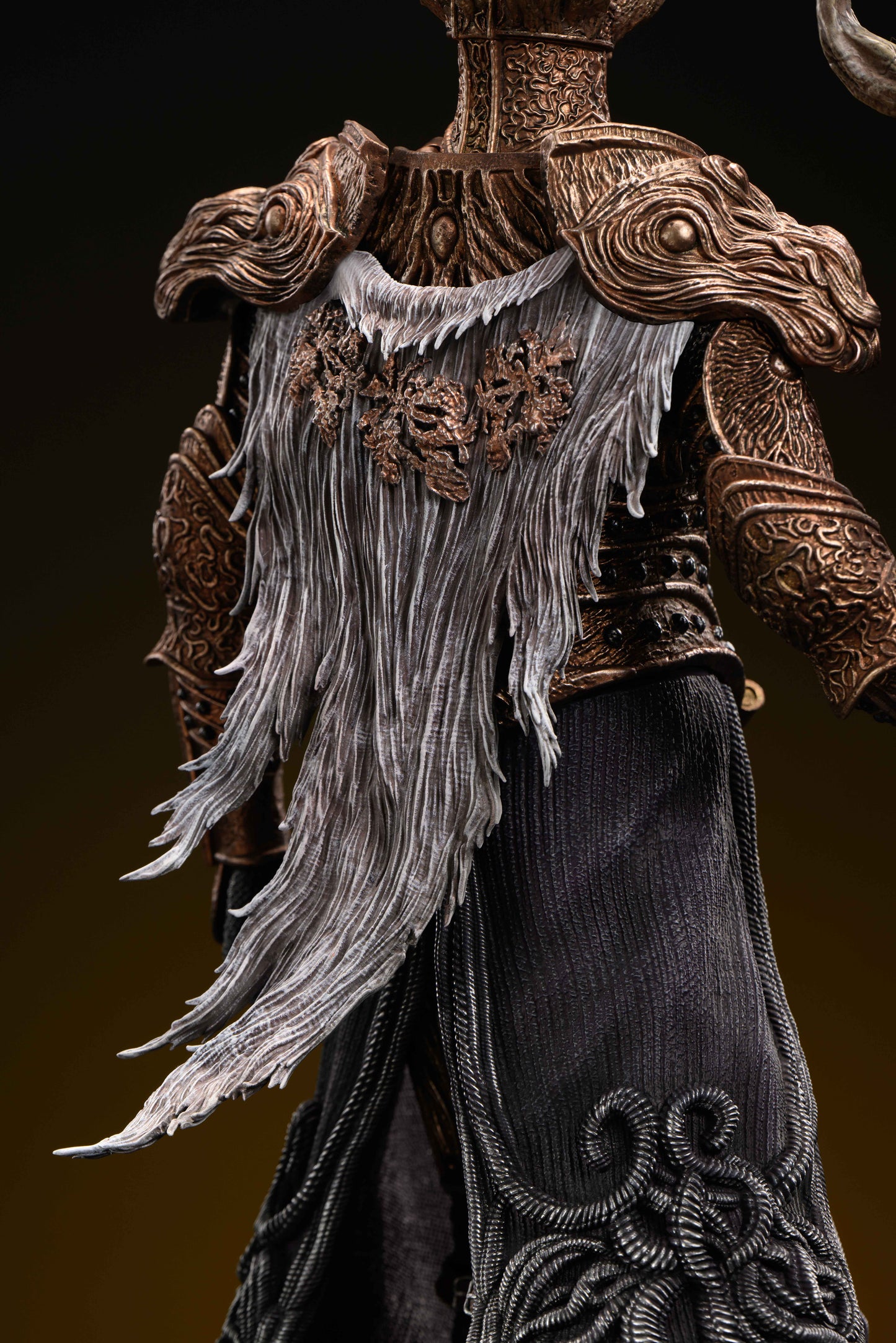 SWORD & WING STUDIO – ELDEN RING: CRUCIBLE KNIGHT [PRE-ORDER]