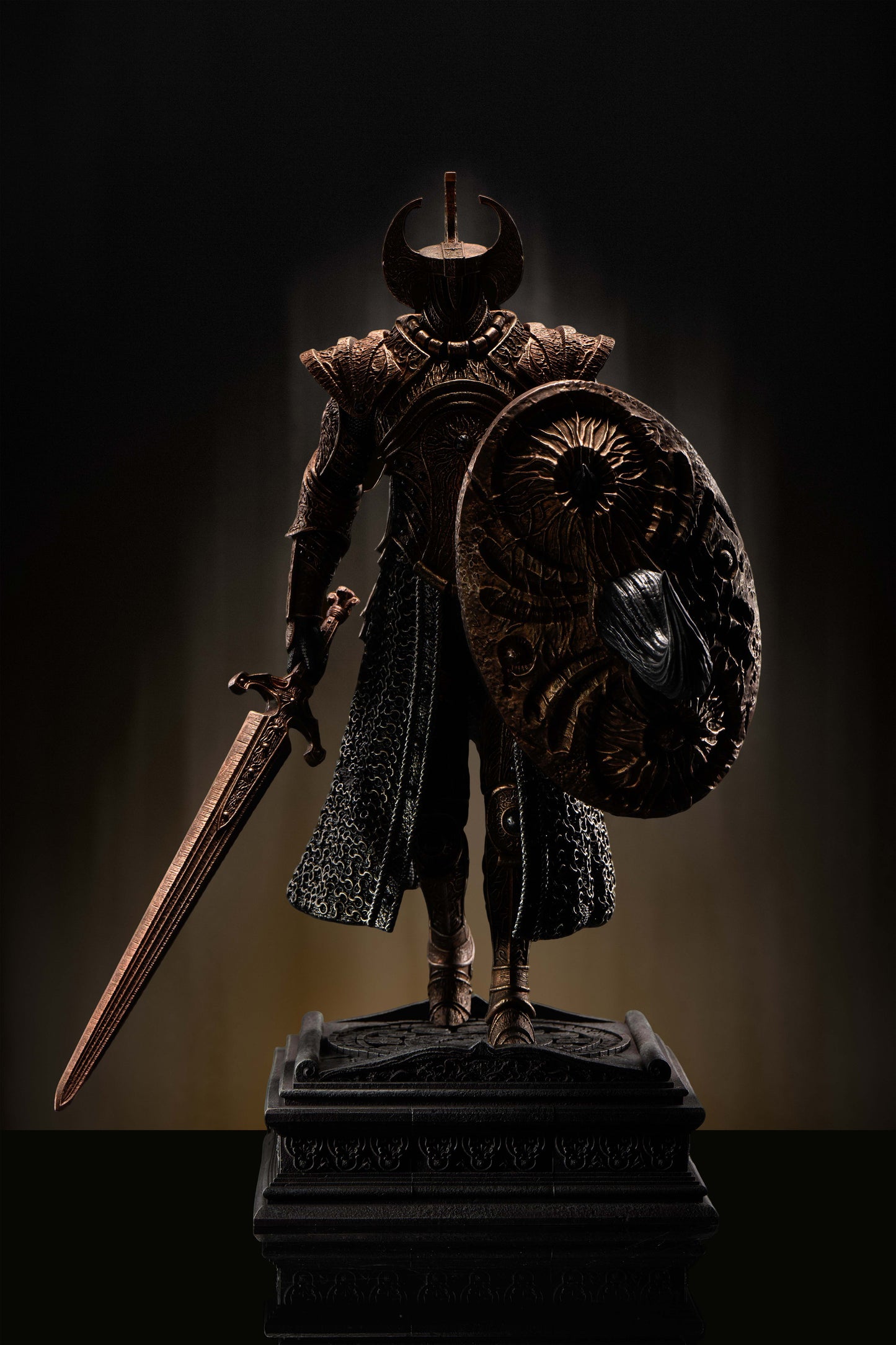 SWORD & WING STUDIO – ELDEN RING: CRUCIBLE KNIGHT [PRE-ORDER]