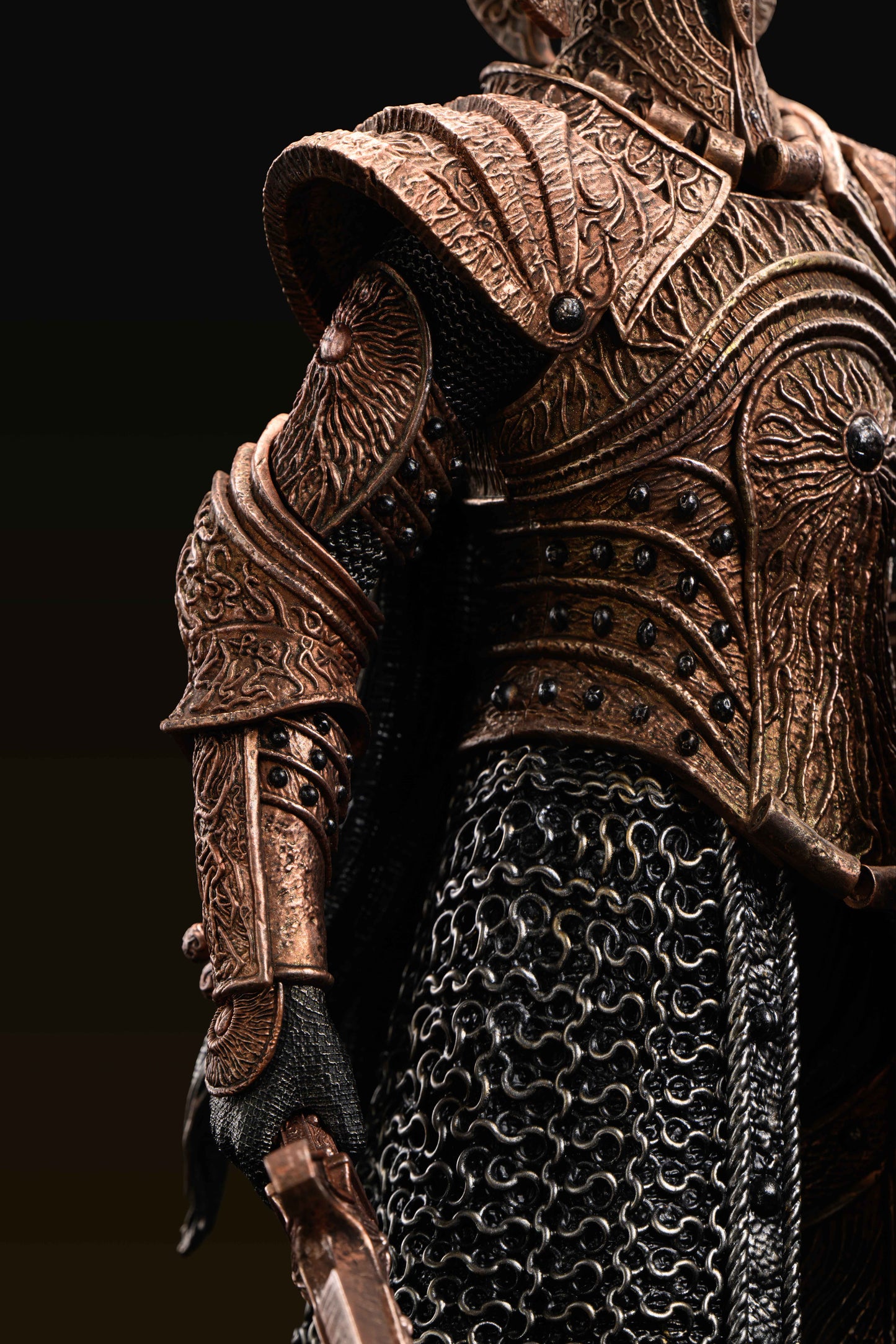 SWORD & WING STUDIO – ELDEN RING: CRUCIBLE KNIGHT [PRE-ORDER]