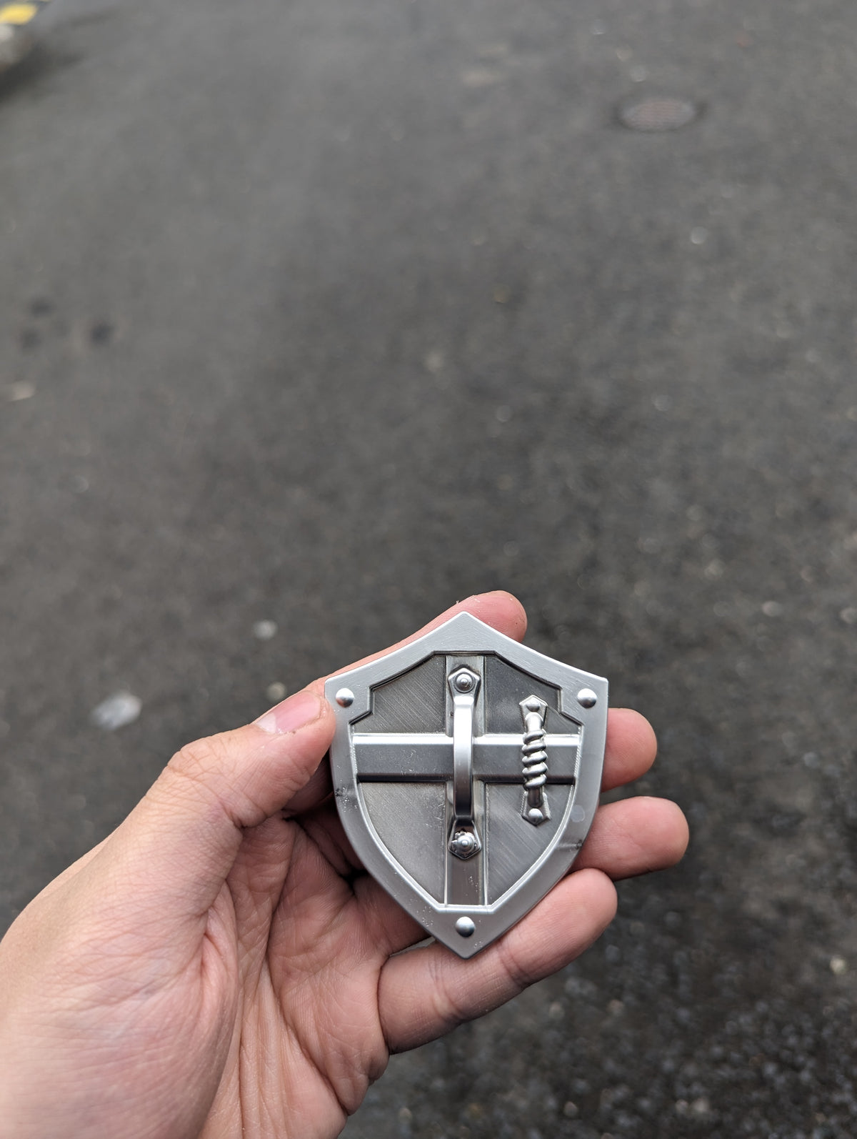 THE LEGEND OF ZELDA – HYLIAN SHIELD MINI REPLICA – FF COLLECTIBLES