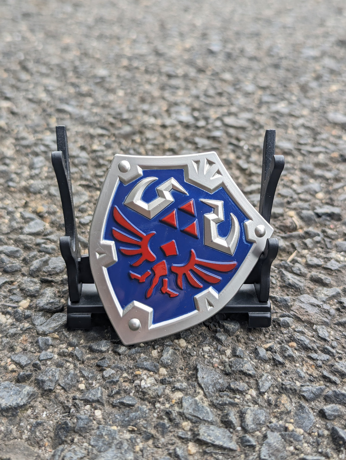 THE LEGEND OF ZELDA – HYLIAN SHIELD MINI REPLICA – FF COLLECTIBLES