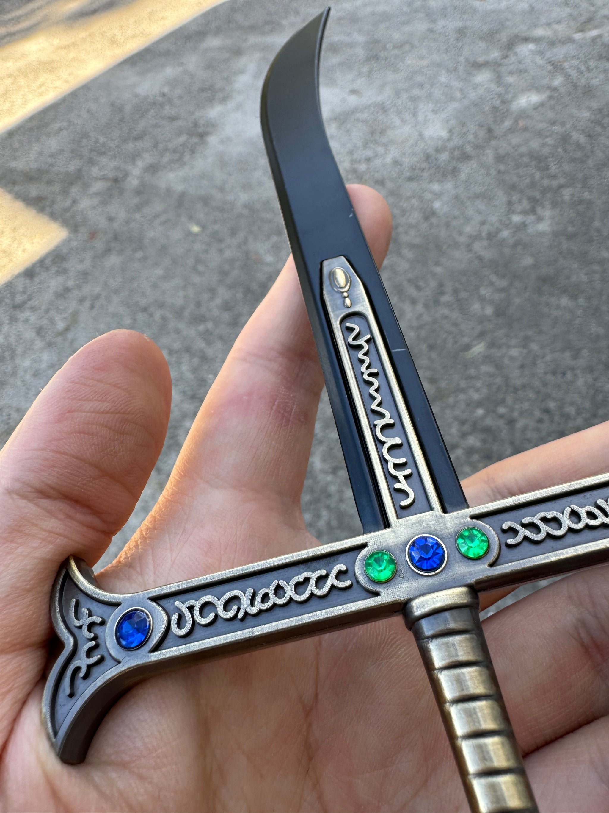 ONE PIECE – YORU MINI REPLICA – FF COLLECTIBLES