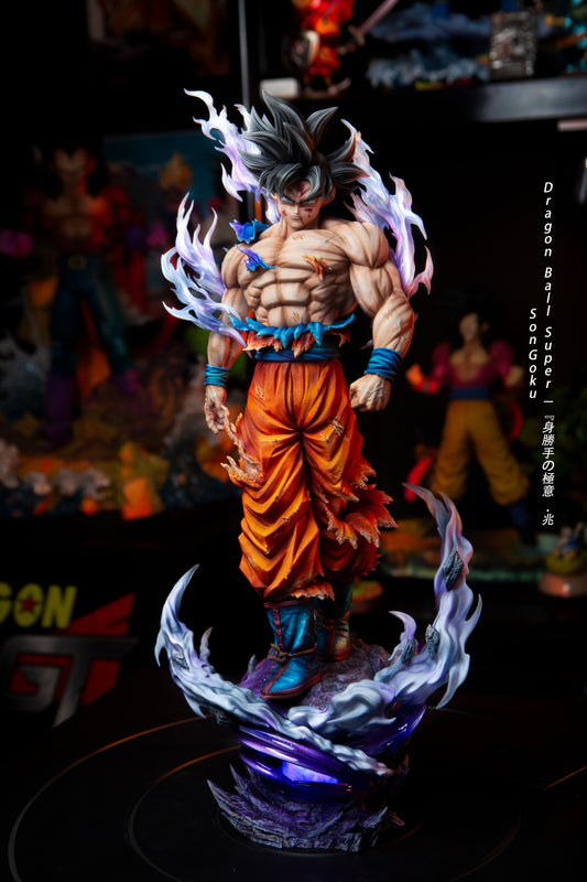 YUNQI STUDIO - DRAGON BALL SUPER: ULTRA INSTINCT GOKU [IN STOCK]