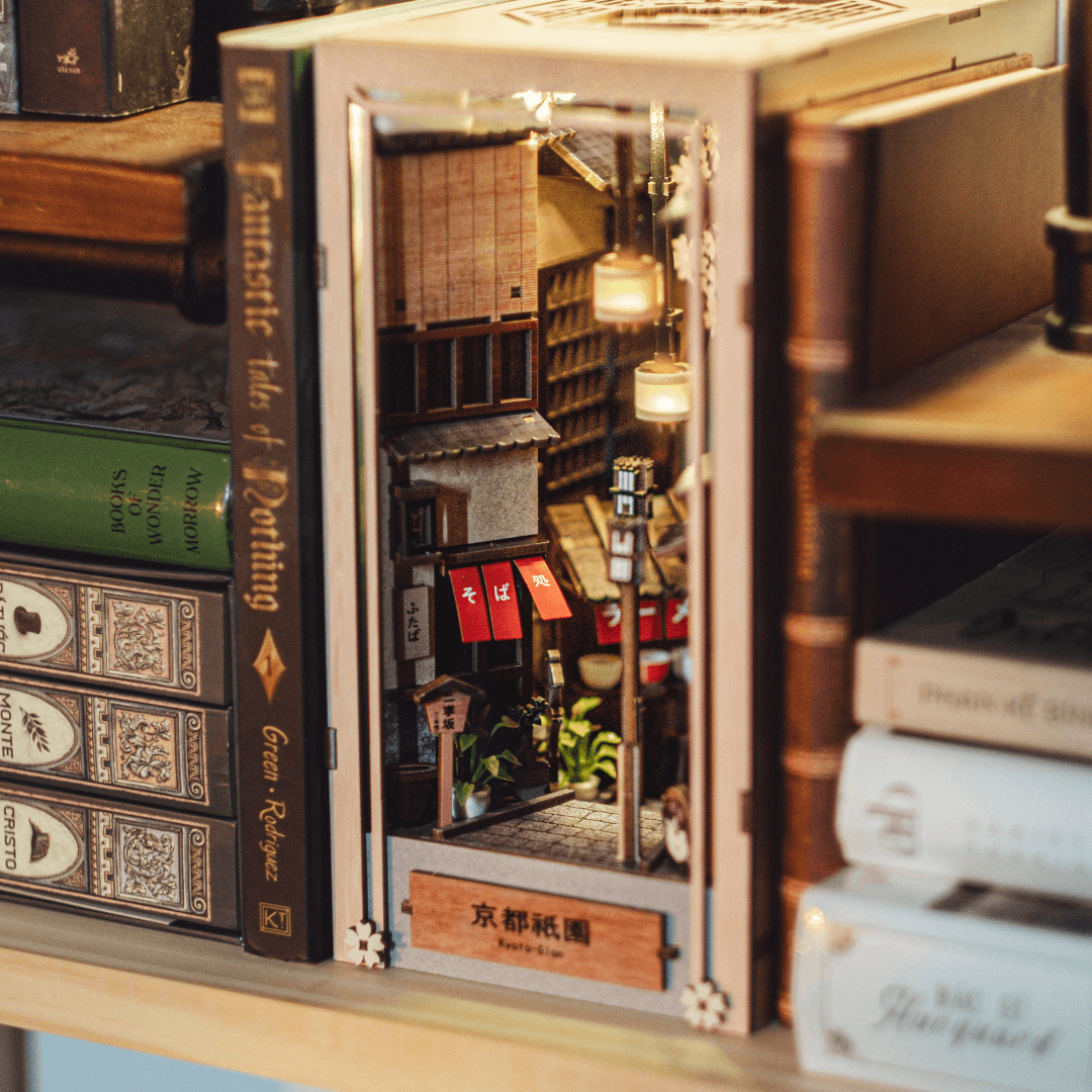 ANAVRIN – KYOTO GION BOOK NOOK KIT 13