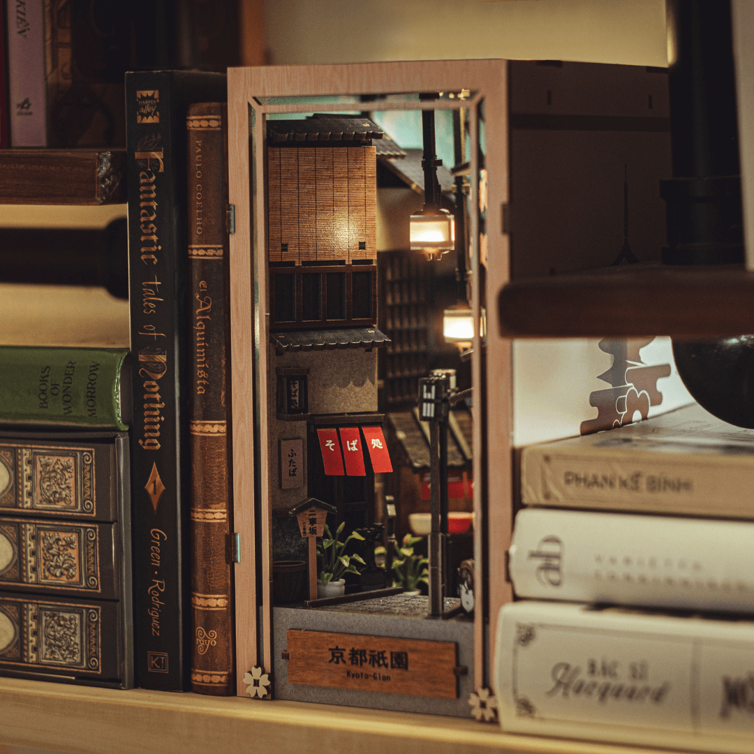 ANAVRIN – KYOTO GION BOOK NOOK KIT 5