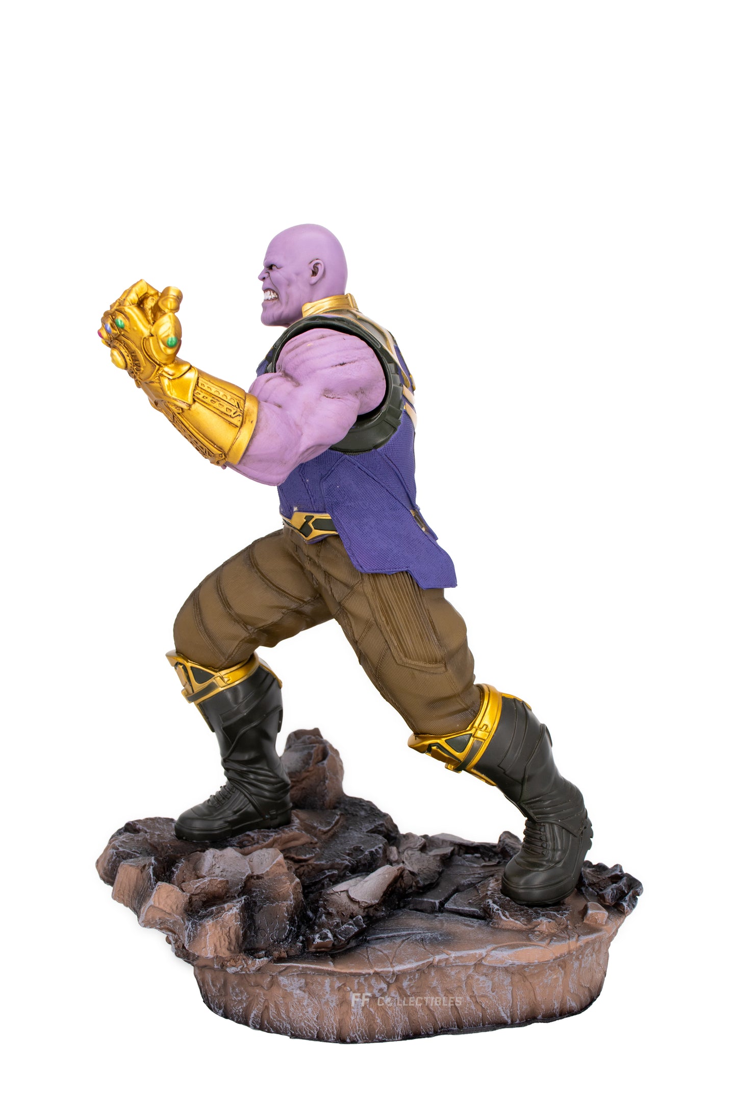 MARVEL'S AVENGERS INFINITY WAR - THANOS RESIN STATUE 1/10 SCALE COLLECTIBLE (2)