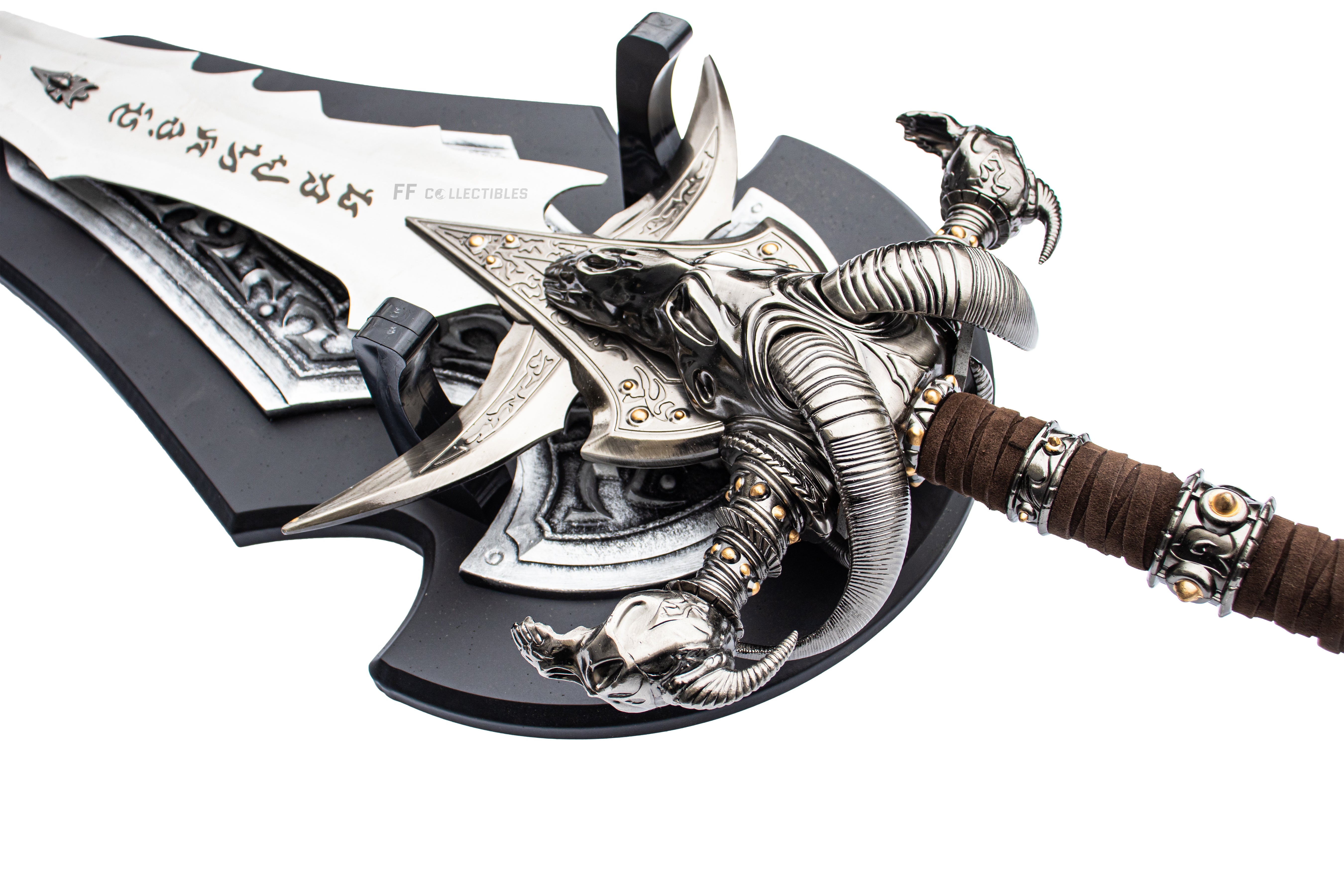 WORLD OF WARCRAFT LICH KING FROSTMOURNE SWORD REPLICA with FREE WAL WORLD OF WARCRAFT LICH KING FROSTMOURNE SWORD REPLICA with FREE WAL