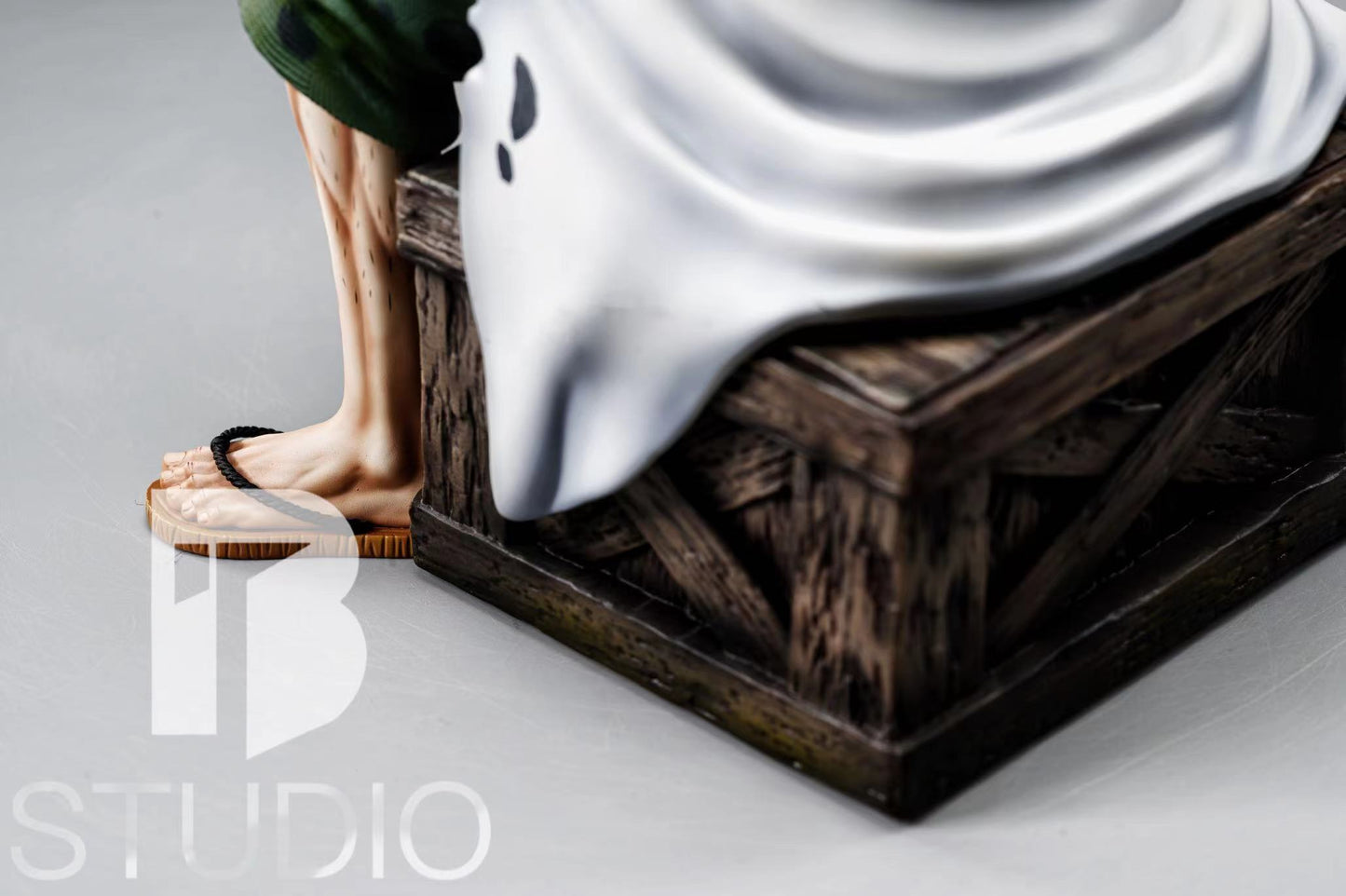 BT STUDIO – ONE PIECE: SITTING POSE SERIES DARK KING RAYLEIGH [SOLD OUT]