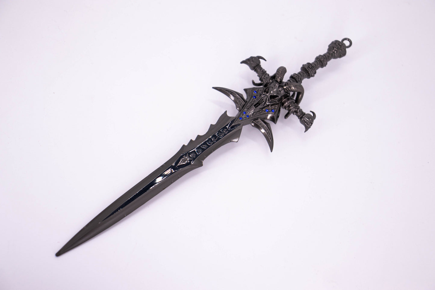 WORLD OF WARCRAFT – FROSTMOURNE MINI REPLICA (22 CM)