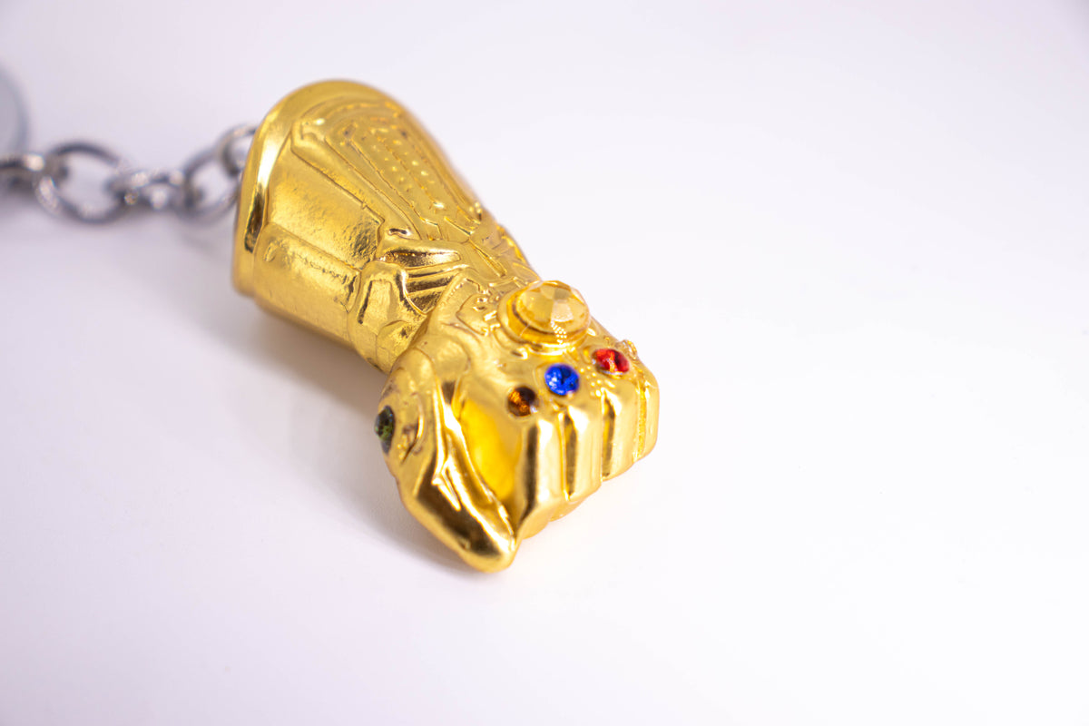 MARVEL’S AVENGERS – INFINITY GAUNTLET KEYCHAIN – FF COLLECTIBLES