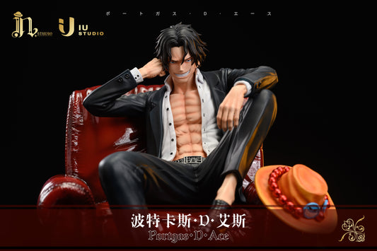 IN x IU STUDIO – ONE PIECE: SUIT THUG SERIES 1. ACE [IN STOCK]