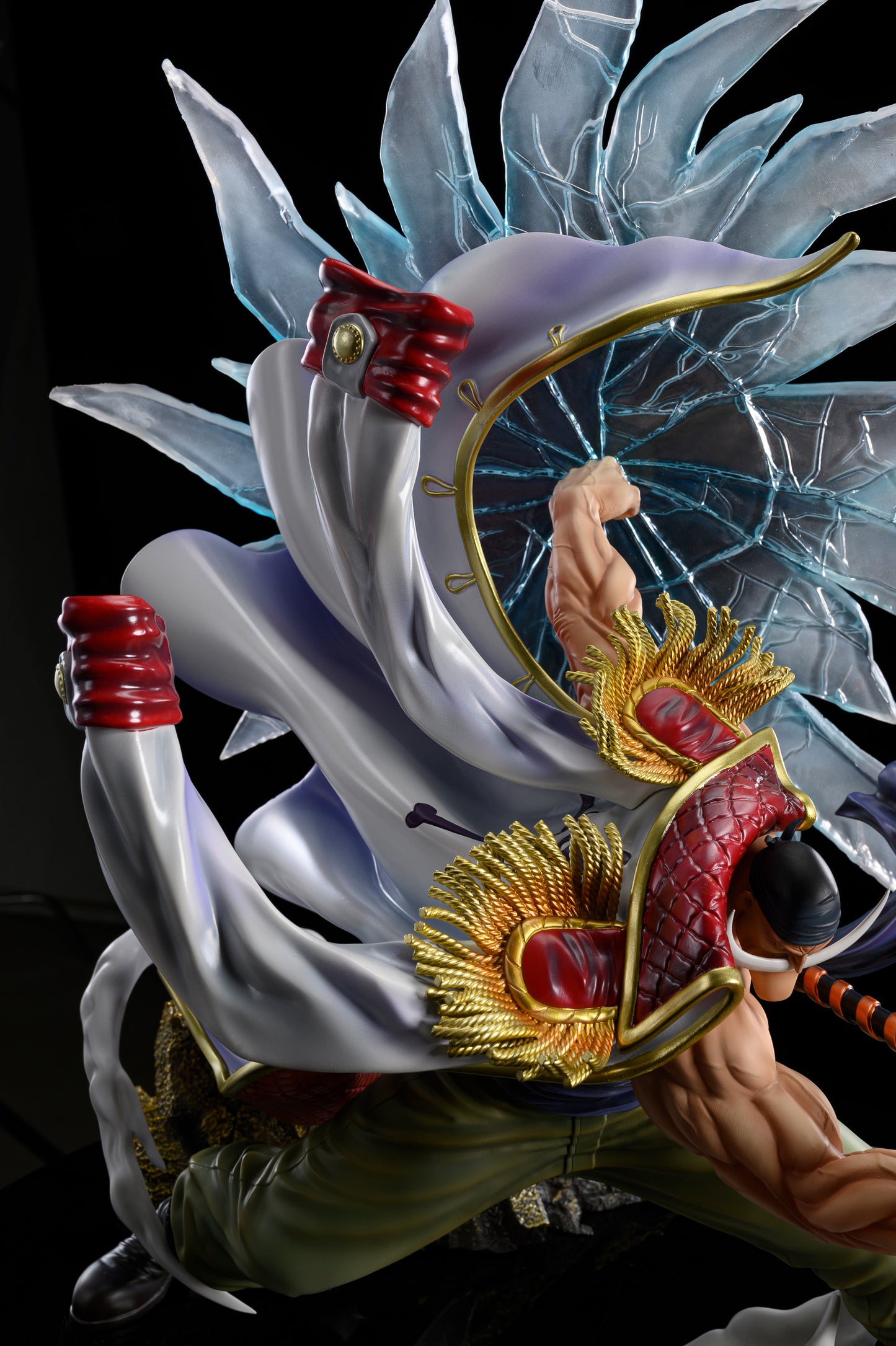 IU STUDIO – ONE PIECE: POP MAX WHITEBEARD [IN STOCK]