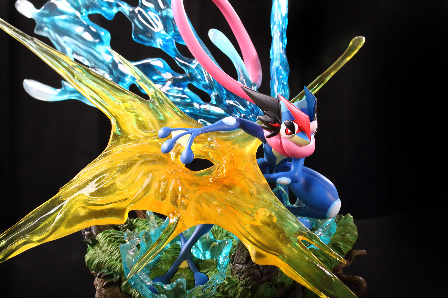 KING FINGER STUDIO – POKEMON: GRENINJA [PRE-ORDER]