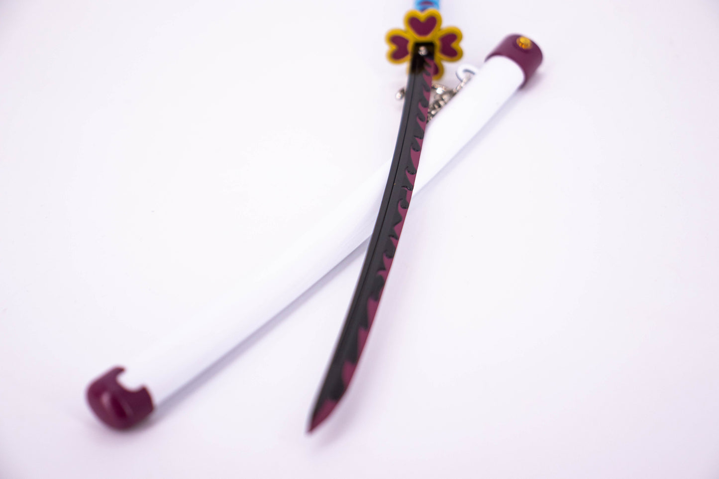 DEMON SLAYER – MITSURI KANROJI’S NICHIRIN SWORD KEYCHAIN