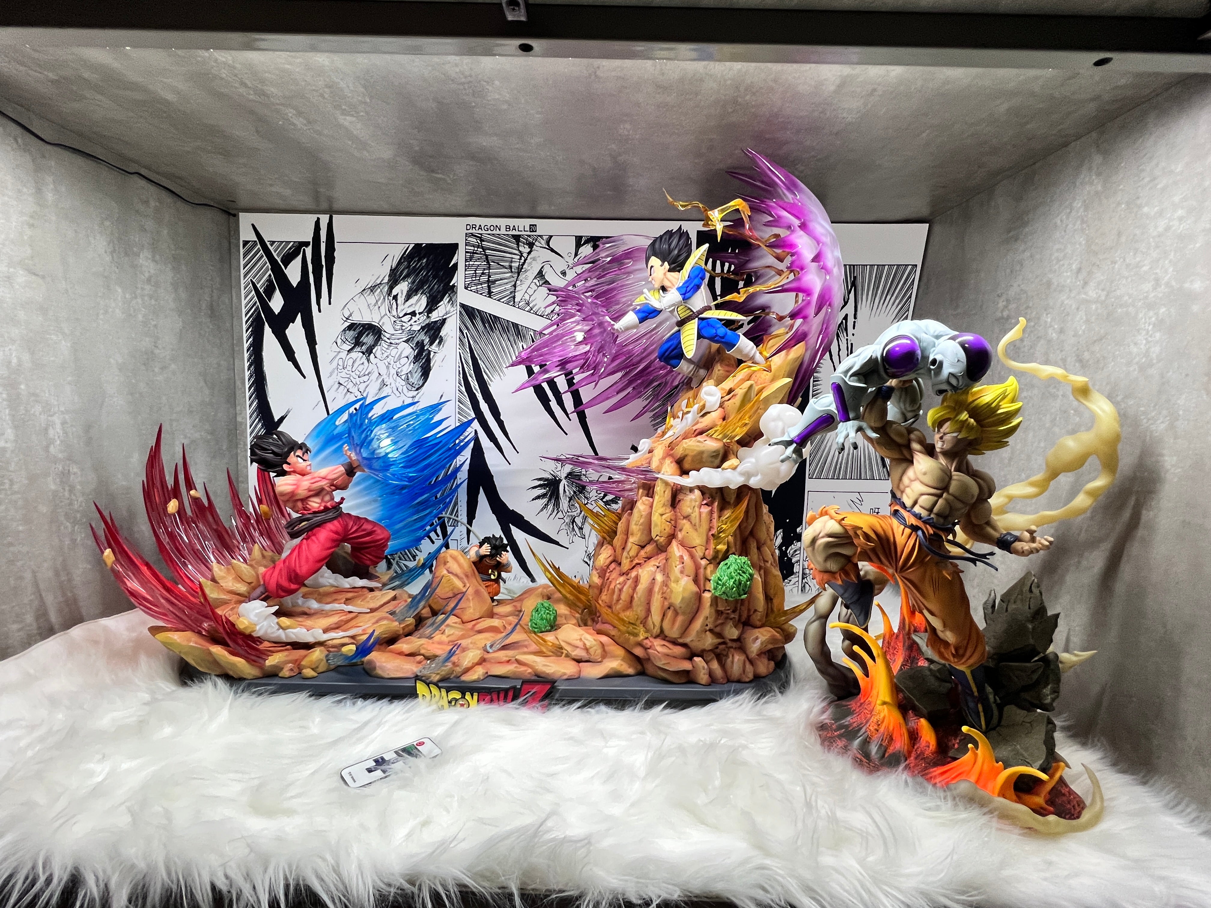 SKY TOP STUDIO – DRAGON BALL Z: GOKU'S KAMEHAMEHA VS VEGETA'S