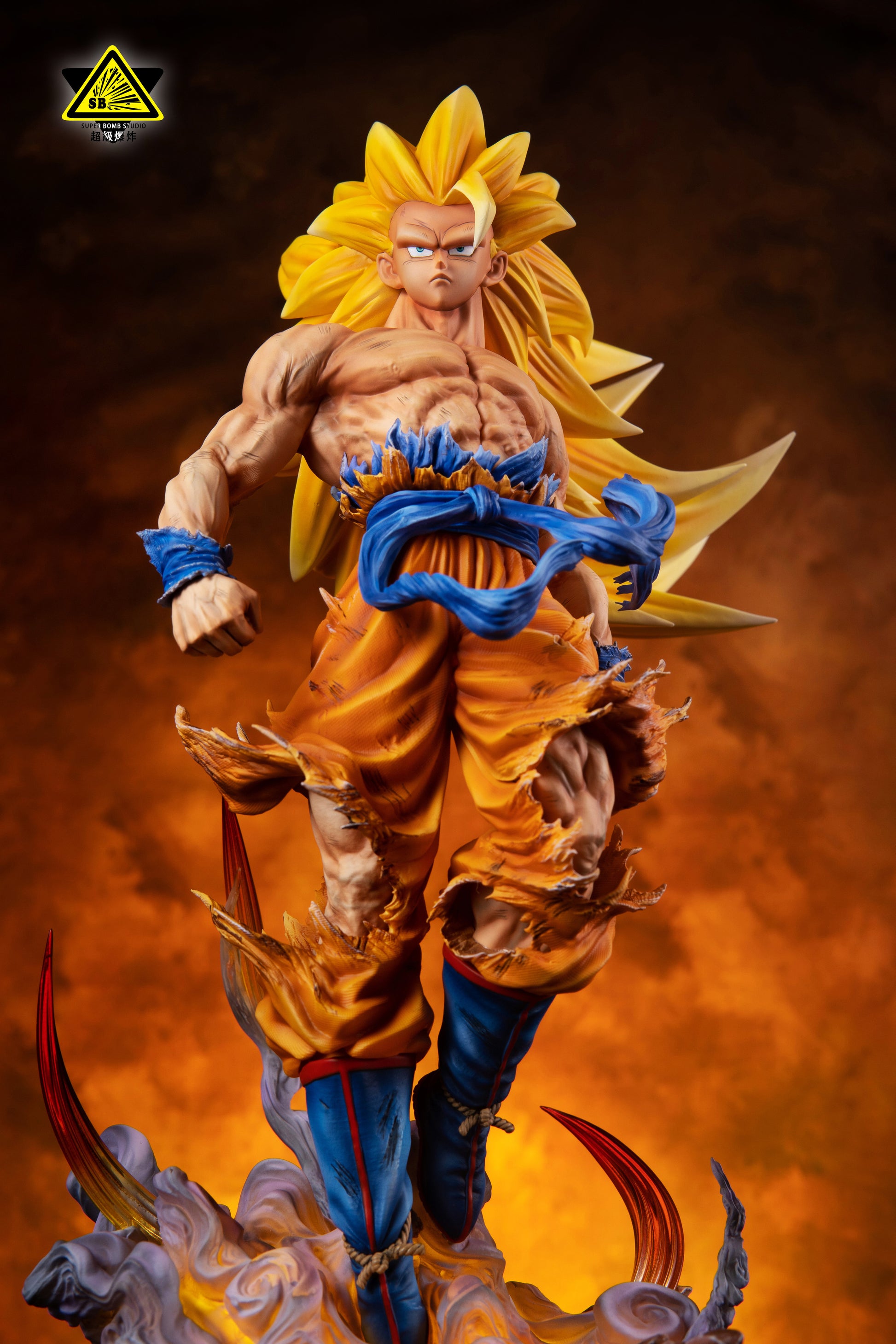 Goku Dragon Ball 18 Cm Sayajin 3 Ssj3 Com Led Na Base