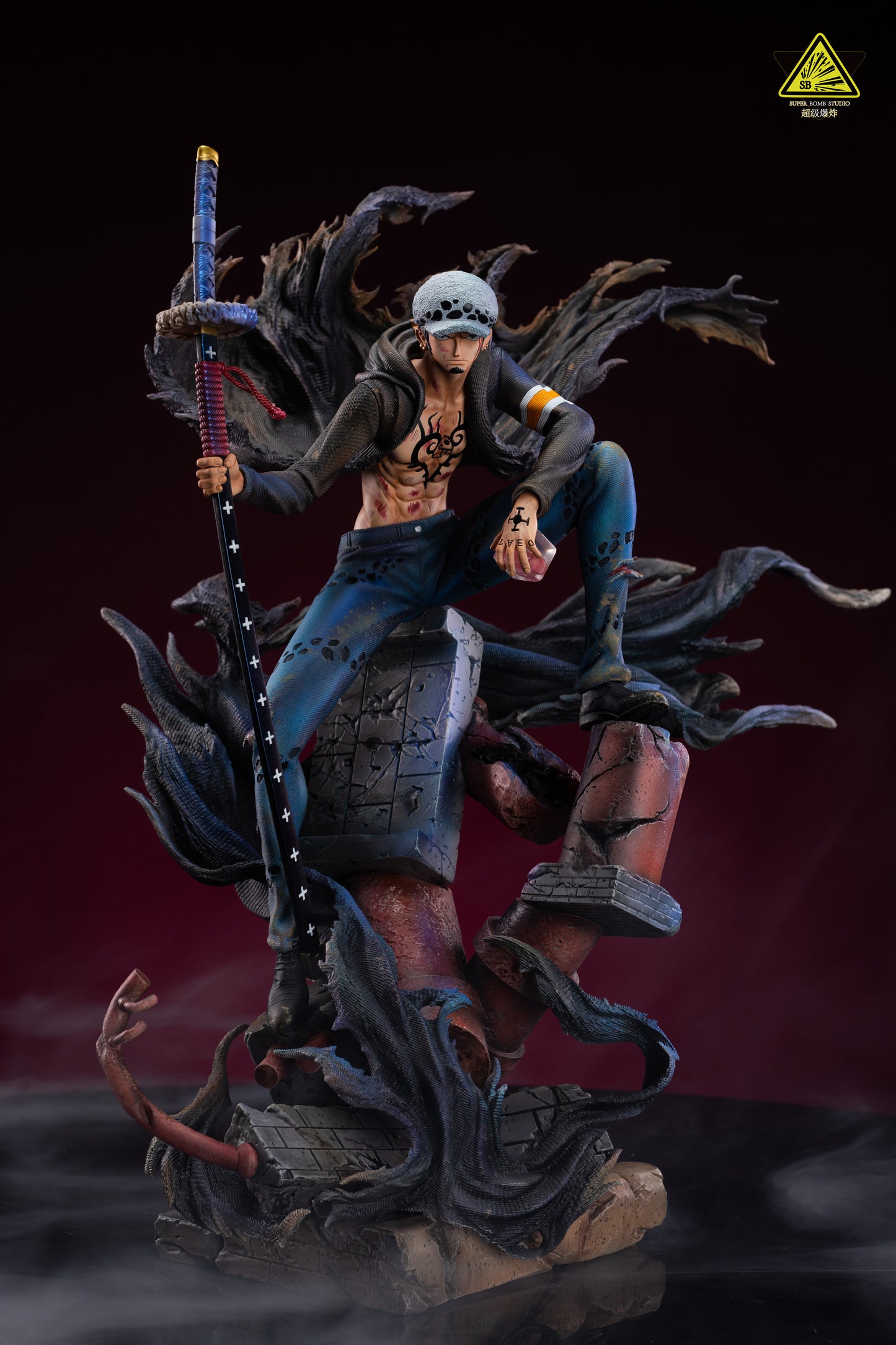 SUPER BOMB STUDIO – ONE PIECE: 7 WARLORDS BATTLE DAMAGED SERIES, 1. TRAFALGAR LAW [PRE-ORDER]