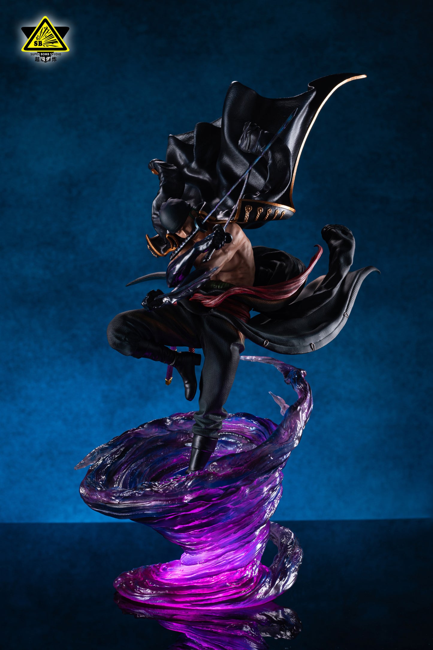 SUPER BOMB STUDIO – ONE PIECE: SANTORYU AND KYUTORYU RORONOA ZORO [IN STOCK]