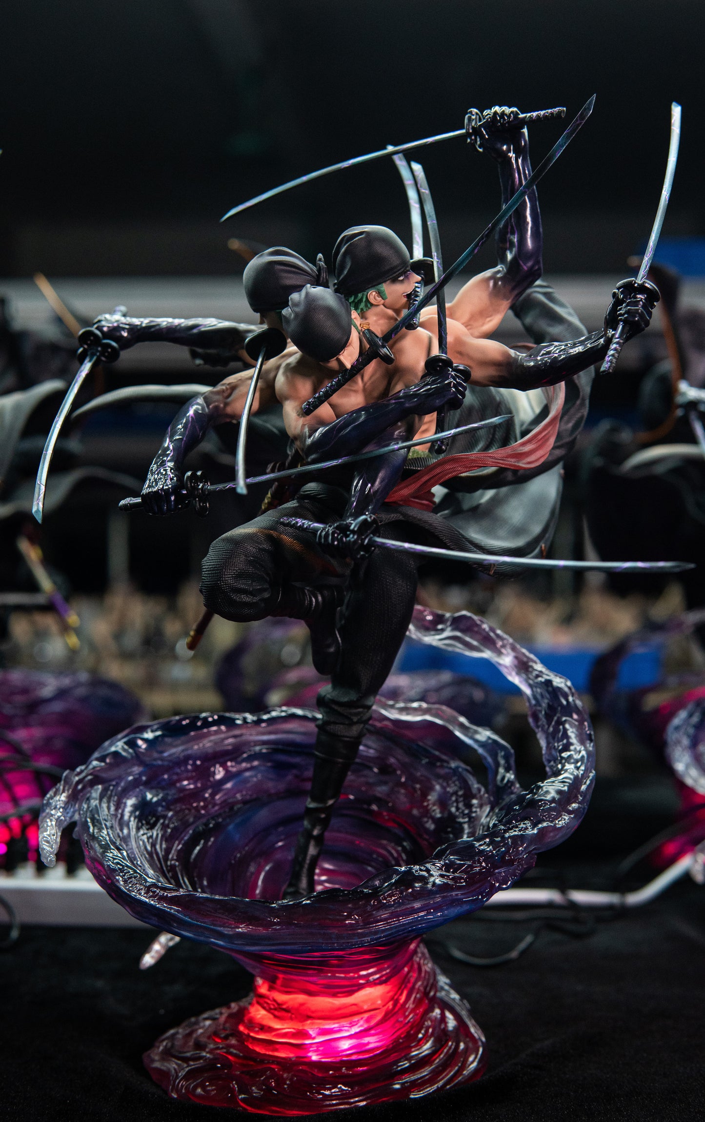 SUPER BOMB STUDIO – ONE PIECE: SANTORYU AND KYUTORYU RORONOA ZORO [IN STOCK]