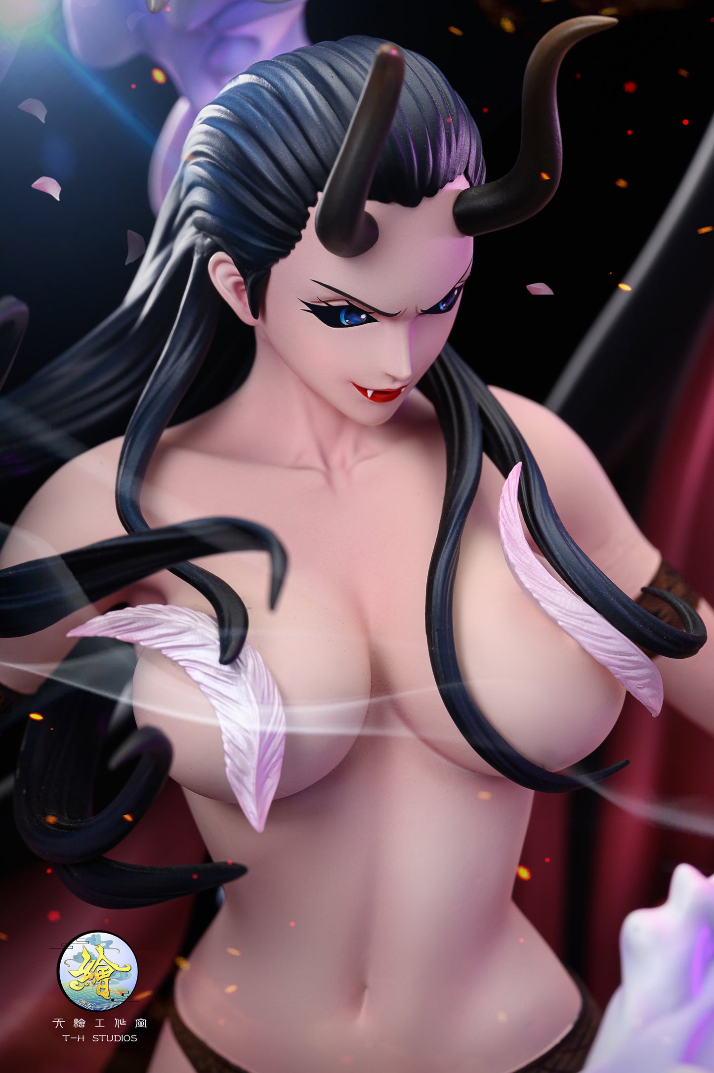 TH STUDIO – ONE PIECE: DEMONIO FLEUR NICO ROBIN [SOLD OUT]